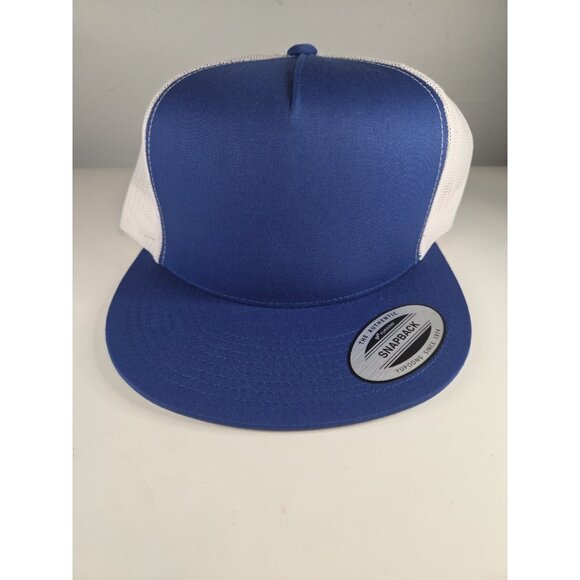 The Classics Yupoong Hat White and Blue Snapback - Picture 1 of 6